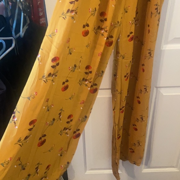 Mustard yellow floral jumpsuit - Picture 2 of 6